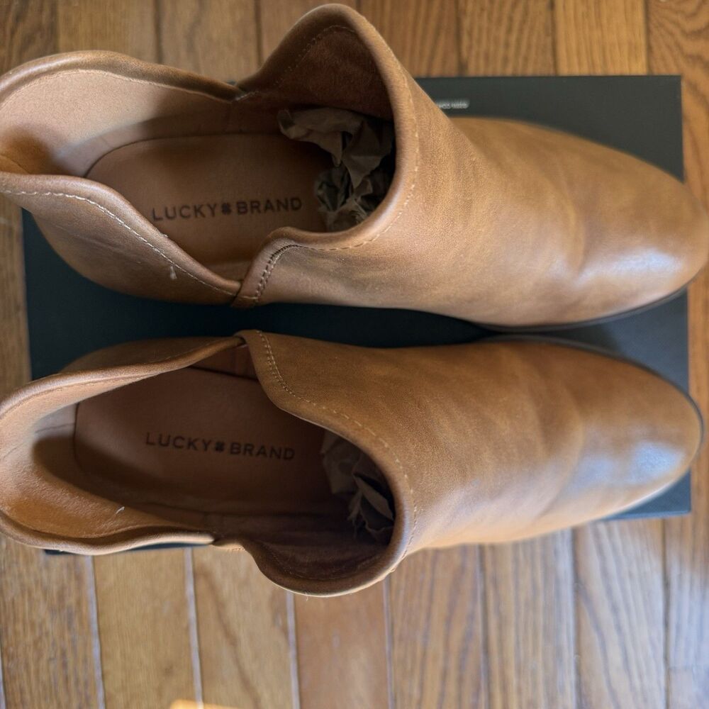 NWOT Lucky Brand Brown Tan Leather Cutout Ankle Boots Booties Women's Size 7 - Picture 6 of 8